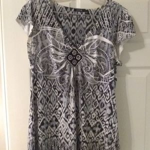 APT 9 Black & White Top